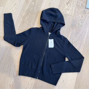 NWT 129668 Aritzia SHRUNKEN ZIP BLACK s Cashmere sweater